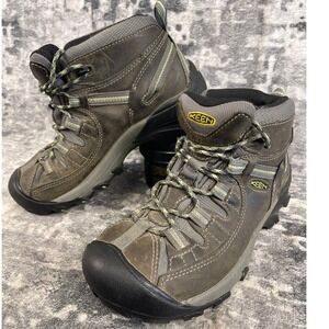KEEN Targhee Mid Waterproof Hiking Boots Womens Size 7.5 Brown Green Leather